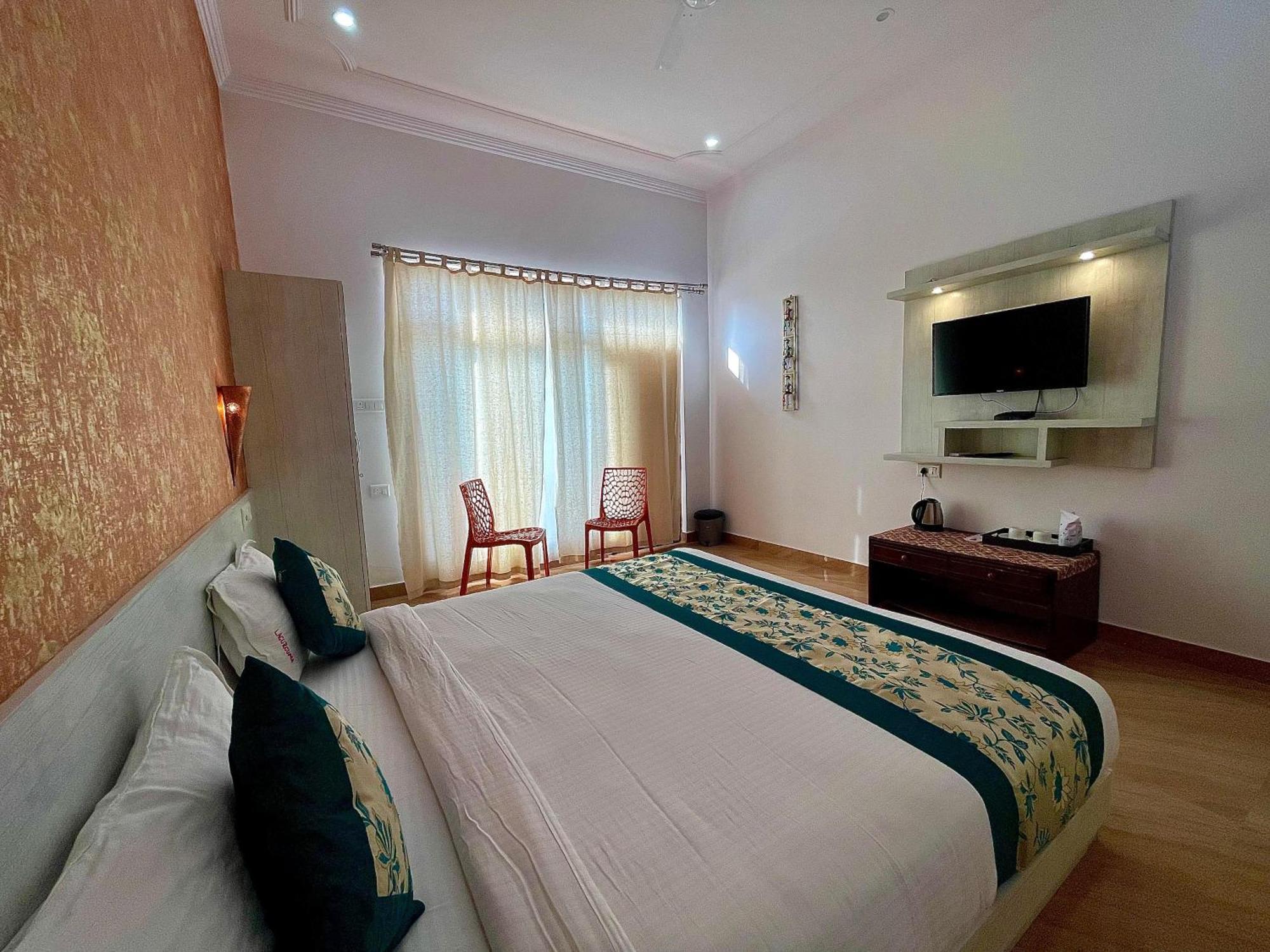 La Curcuma Luxury Homestay Khajurāho Extérieur photo