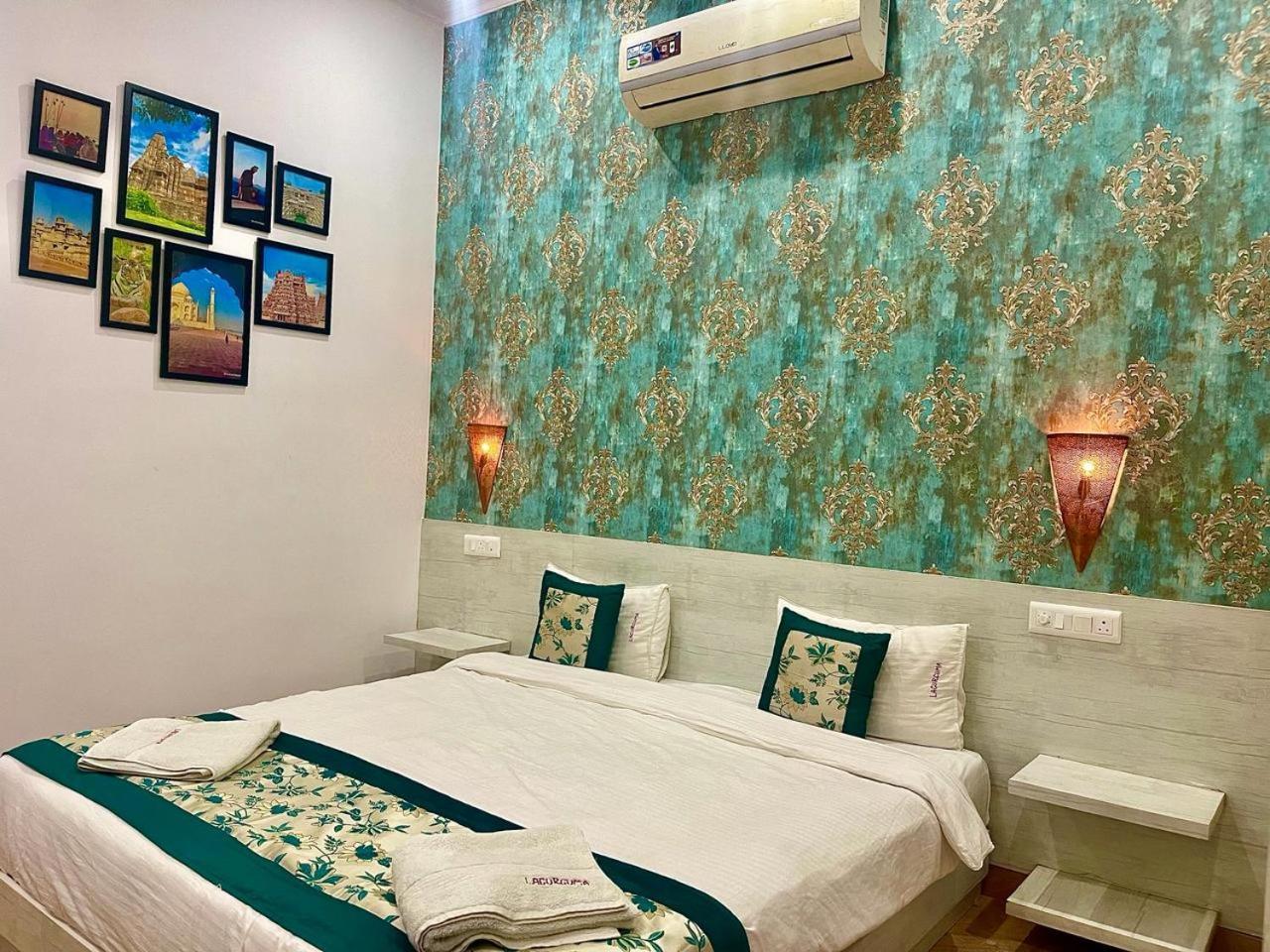 La Curcuma Luxury Homestay Khajurāho Extérieur photo