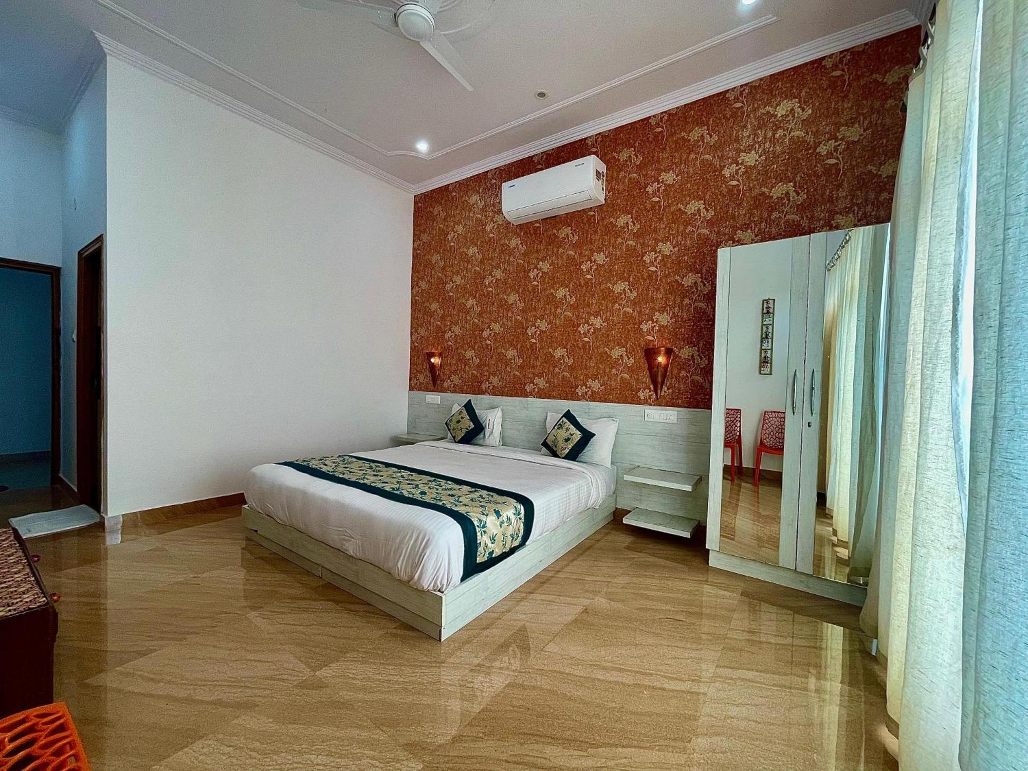 La Curcuma Luxury Homestay Khajurāho Extérieur photo