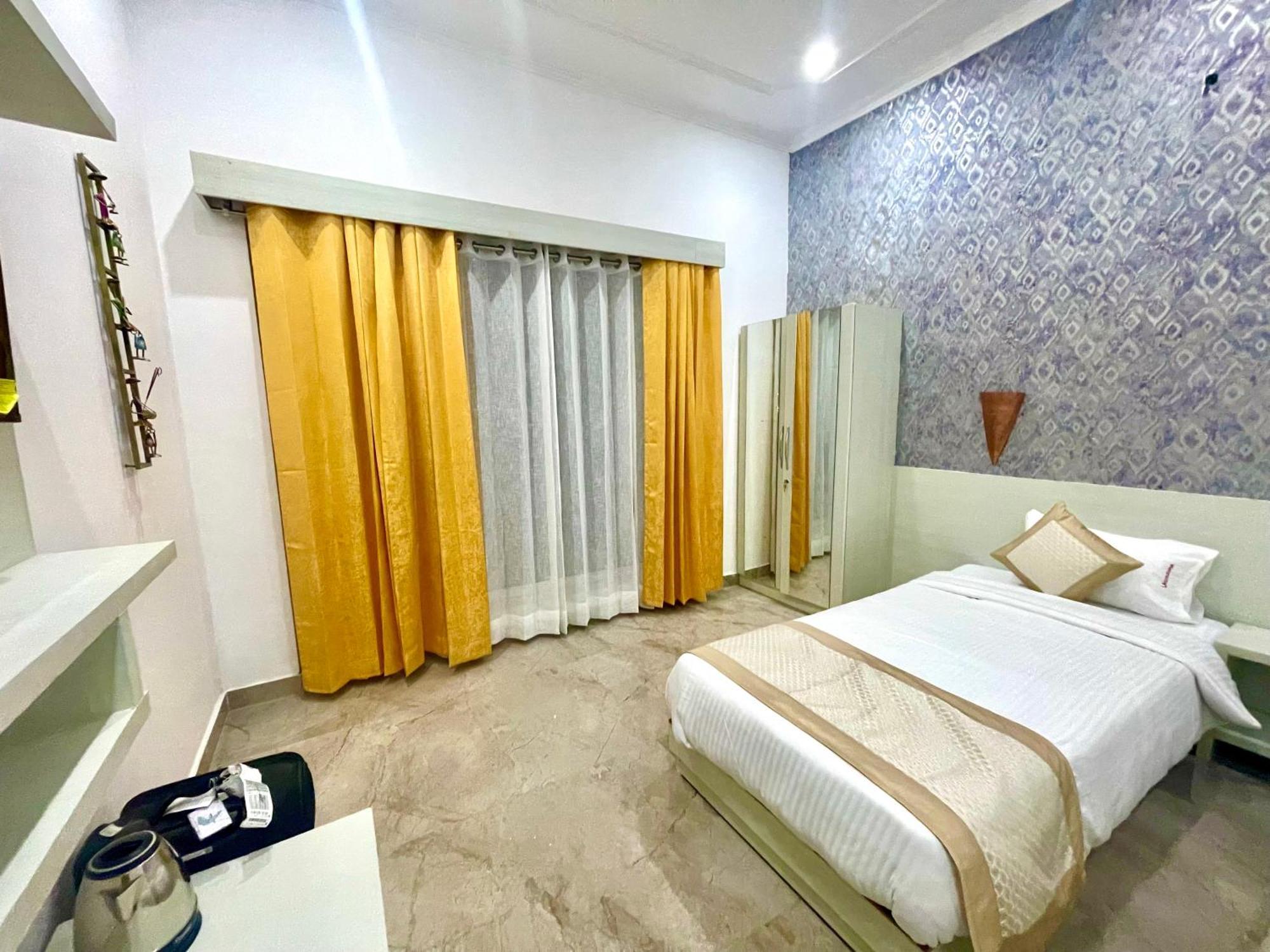 La Curcuma Luxury Homestay Khajurāho Extérieur photo